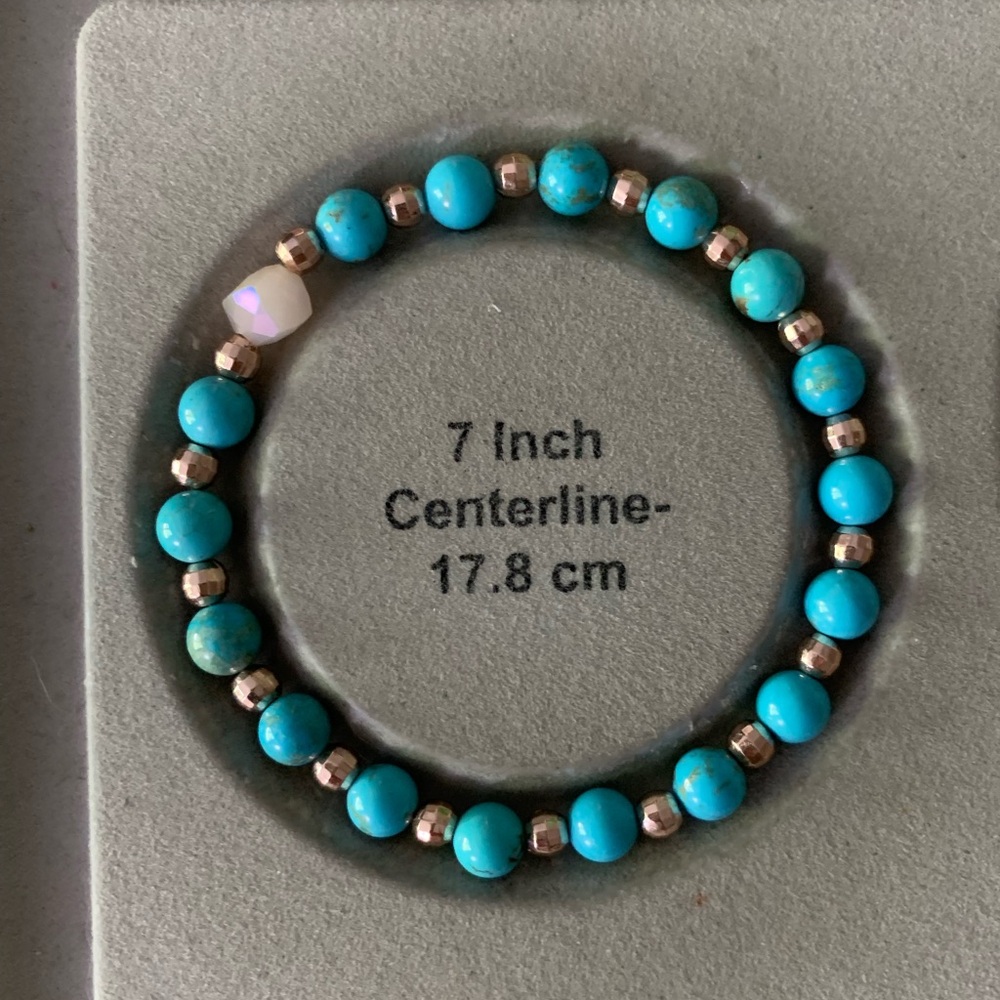 {Handmade} Beaded Bracelet Set with Iridescent Statement Bead - Picture 5 of 6
